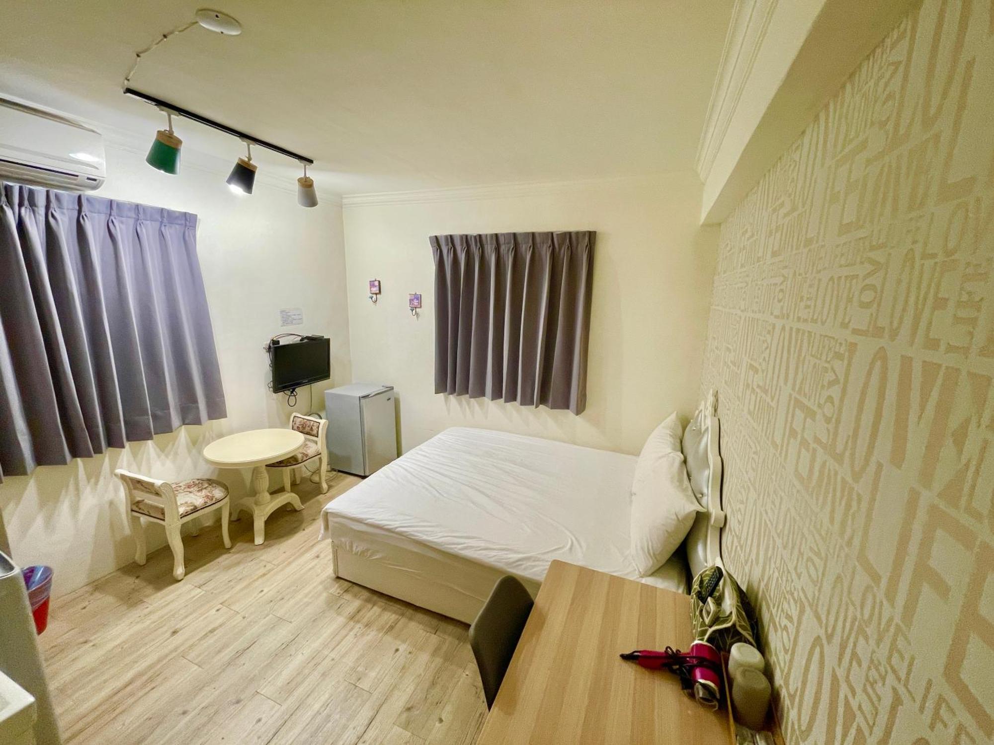Fengchia Provence Jr Apartment ไถจง ภายนอก รูปภาพ